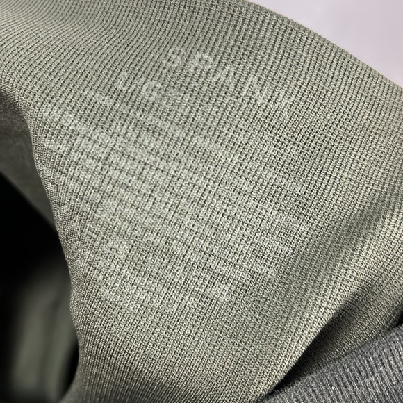 Spanx large camo seamless - Picture 6 of 6